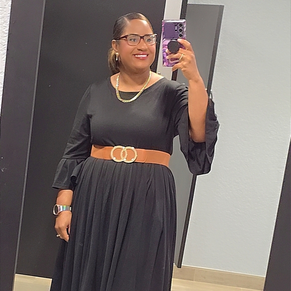 Meet your Posher, Sonya - Picture 1 of 1